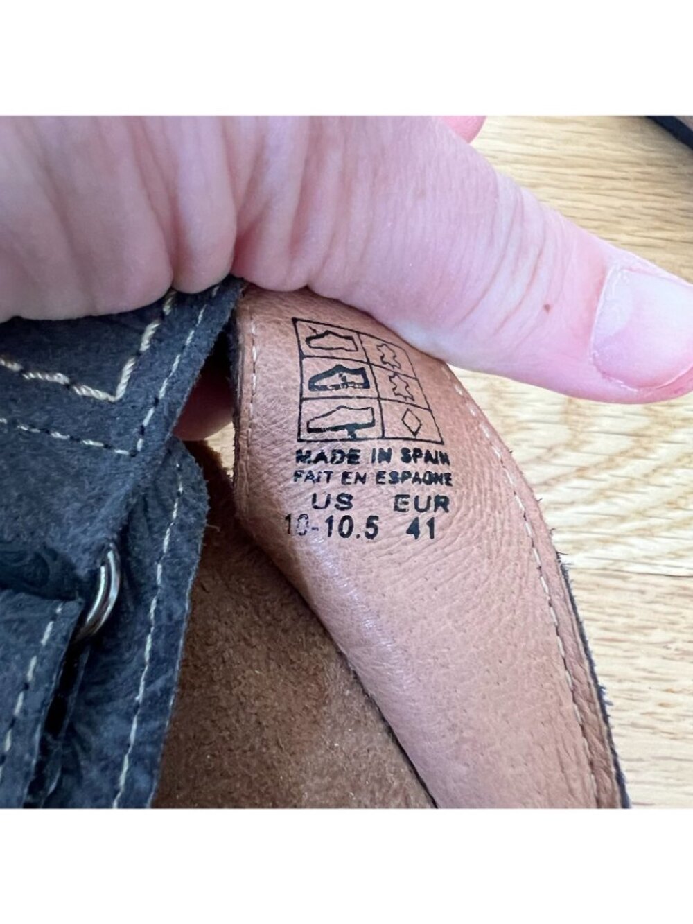 Taos Lucy Embossed Suede Leather Thong Sandals Blue Women Size EU 41 US 10-10.5 - Picture 9 of 10